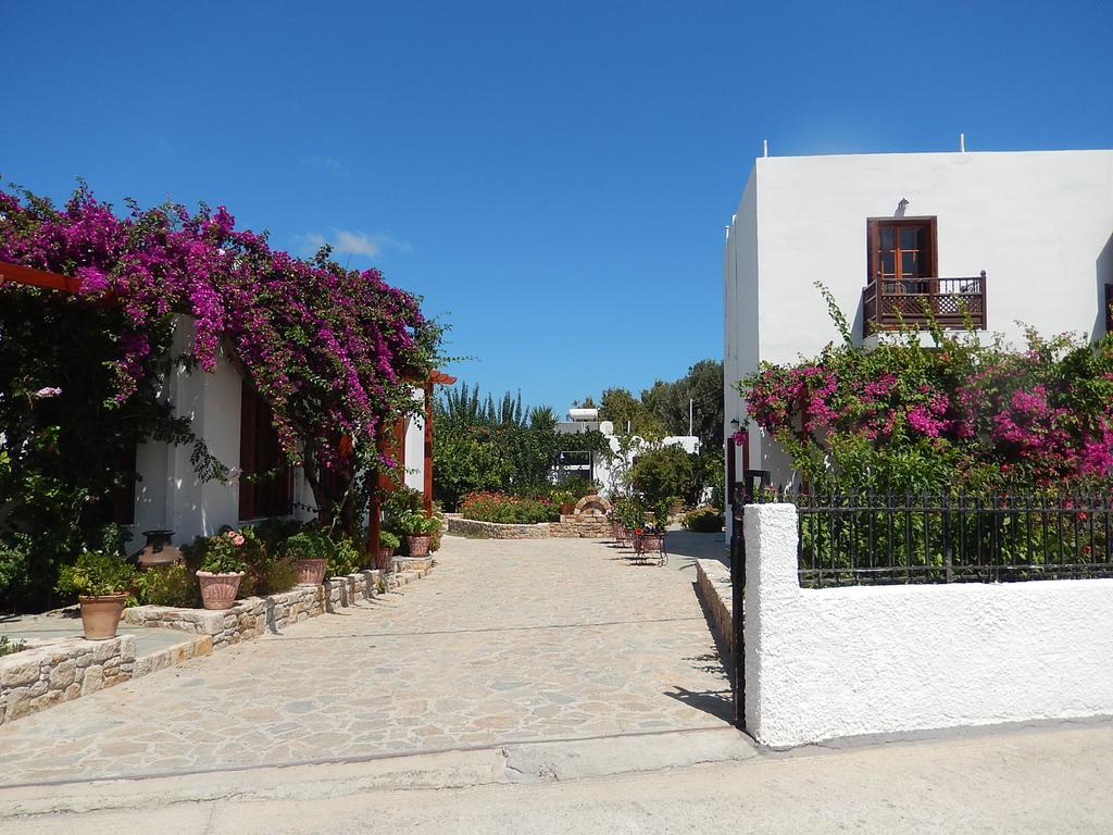 Deidamia Hotel Skyros Exterior photo