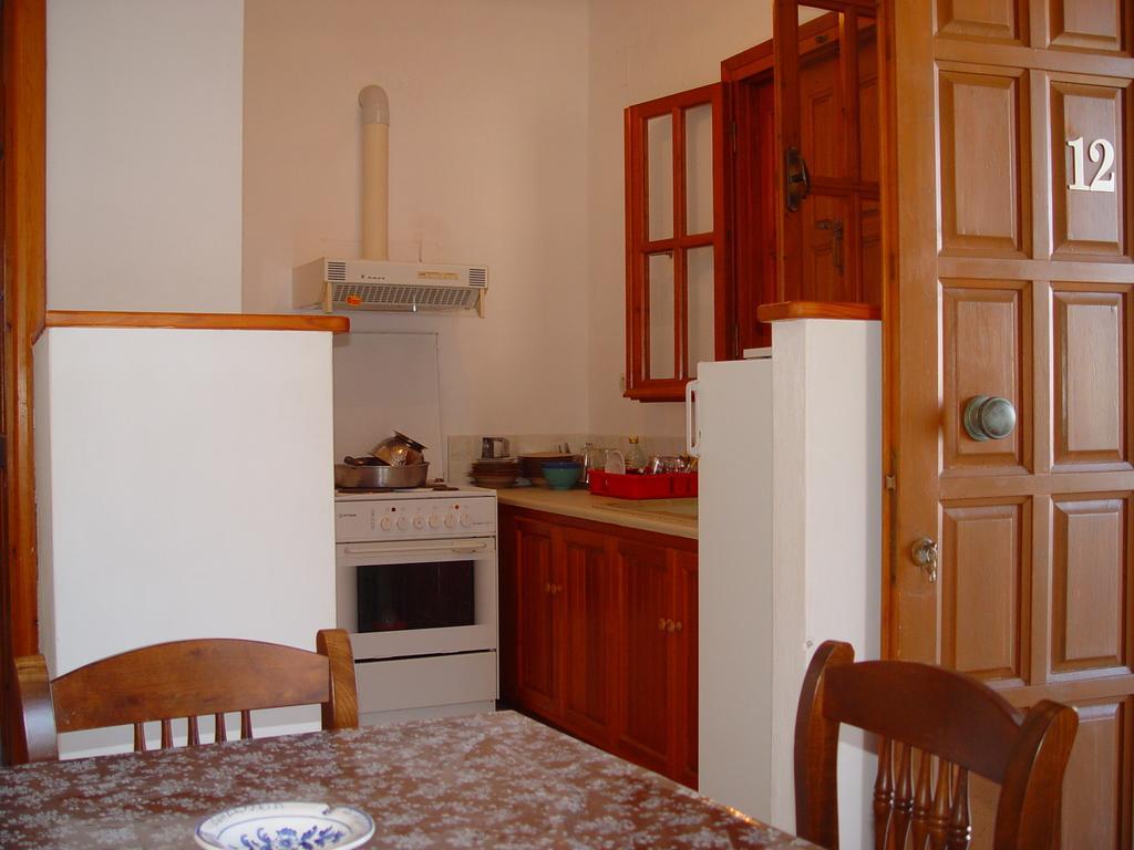 Deidamia Hotel Skyros Room photo