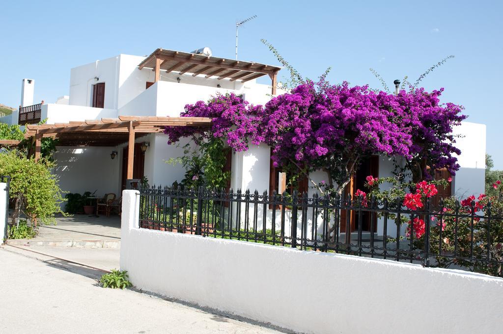Deidamia Hotel Skyros Exterior photo