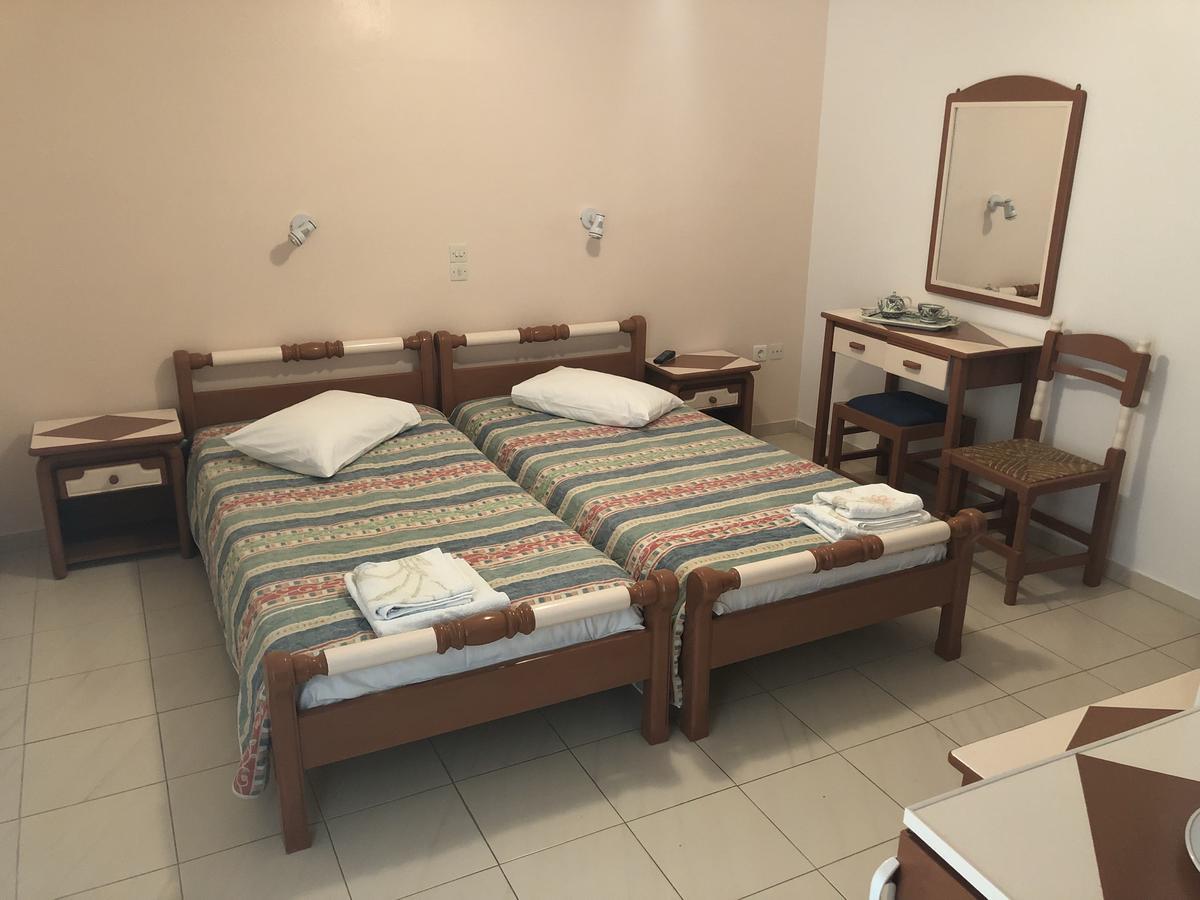 Deidamia Hotel Skyros Exterior photo